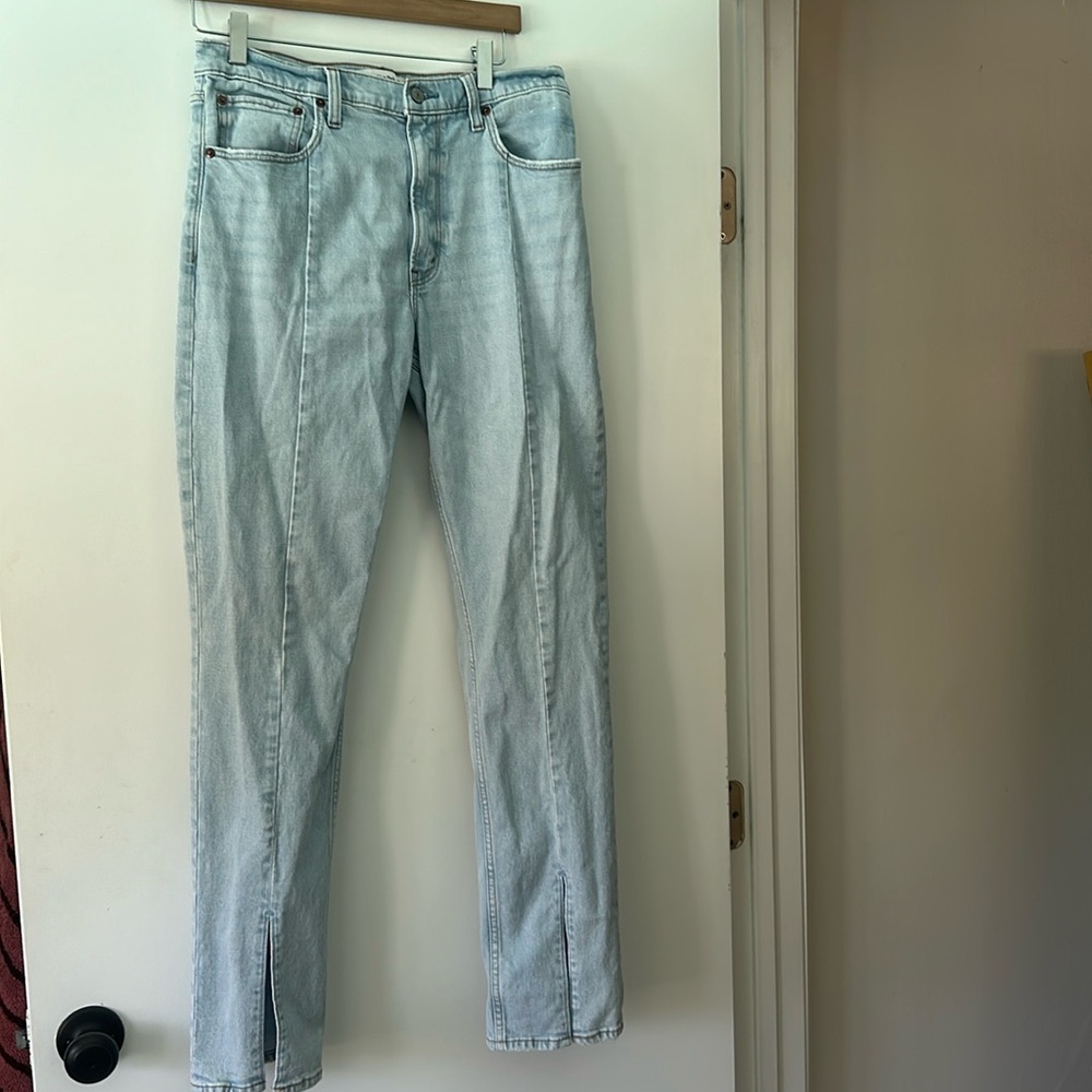 Abercrombie and Fitch- Skinny High Rise with vent bottom